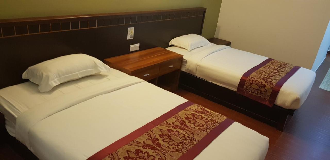 Capital O 89938 Herald Hotel Malacca Esterno foto