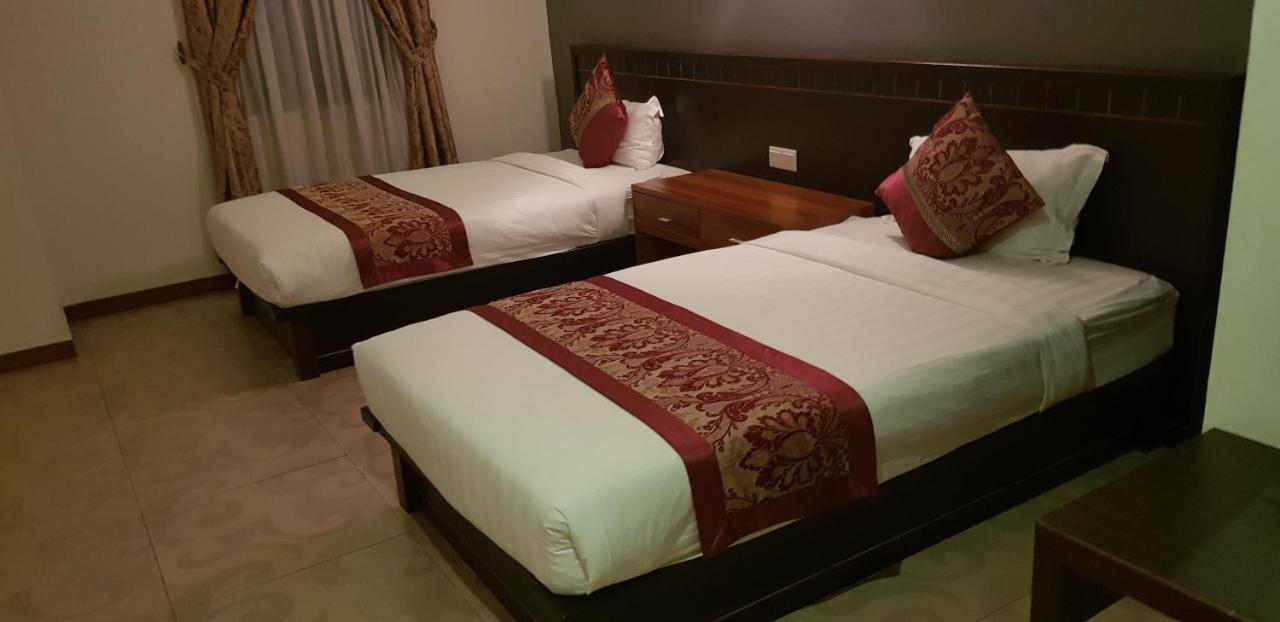 Capital O 89938 Herald Hotel Malacca Esterno foto